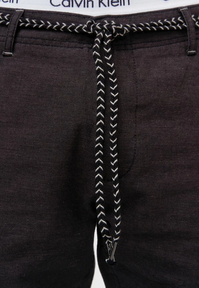 Offres 🔔 INDICODE 👖 JEANS BOOTH - Pantalon Cargo - Black 🧨 – Image 5